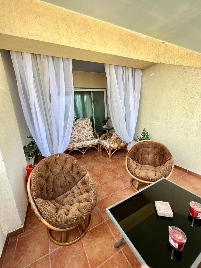 Carisa Holiday Rooms Larnaca Dış mekan fotoğraf