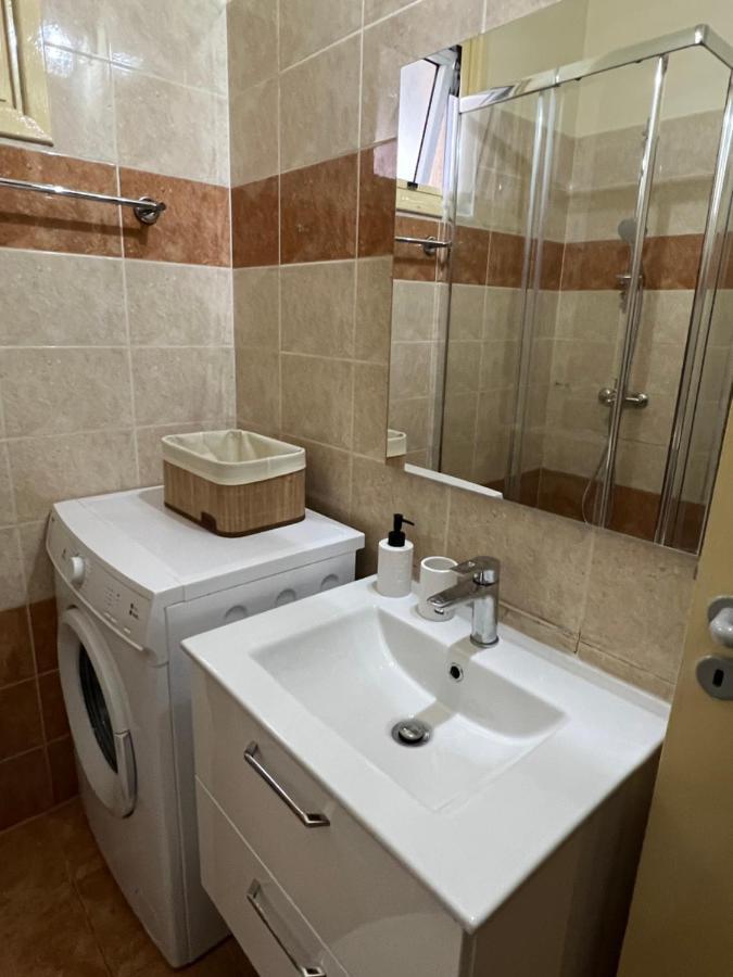 Carisa Holiday Rooms Larnaca Dış mekan fotoğraf