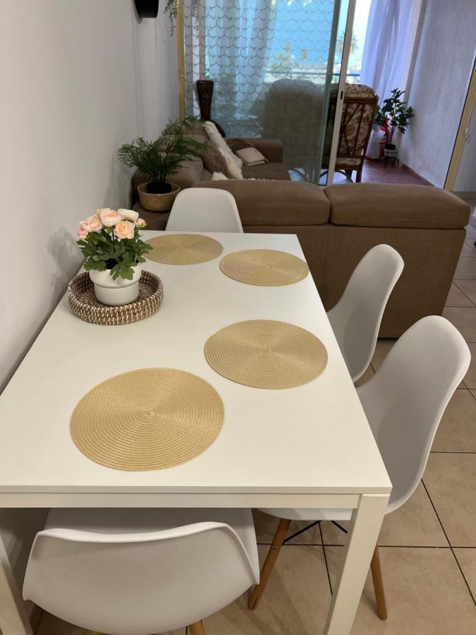 Carisa Holiday Rooms Larnaca Dış mekan fotoğraf